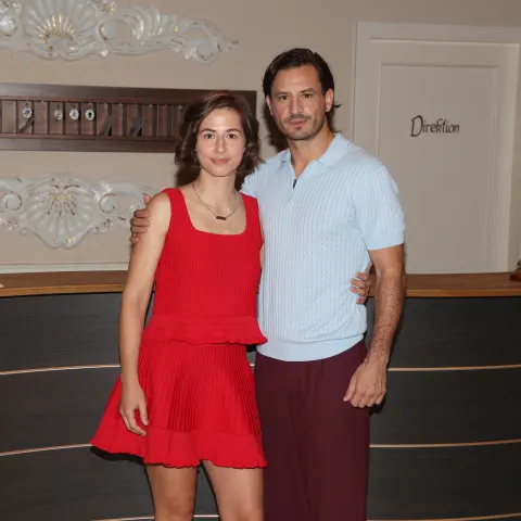 Pippa Fee Rupperti und Jaime Ferkic sind das neue Traumpaar bei „Sturm der Liebe“