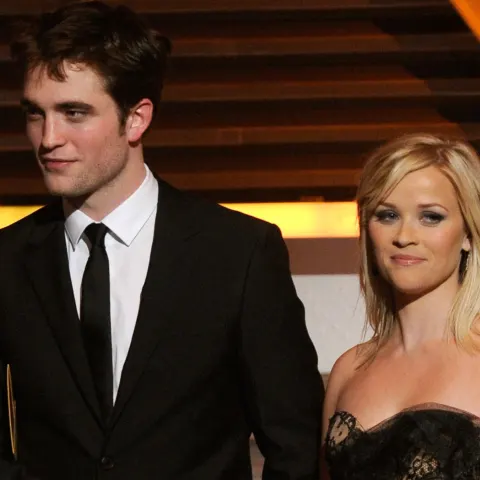 Robert Pattinson und Reese Witherspoon