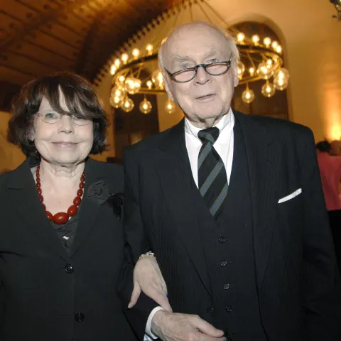 Loriot und seine Frau Rose-Marie Schlumborn im Jahr 2008