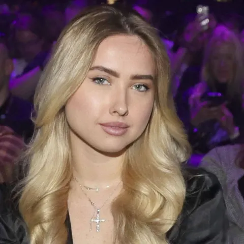 shania geiss look outfit körper