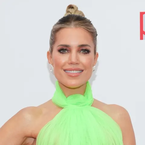 sylvie meis look outfit kleid bauchmuskeln