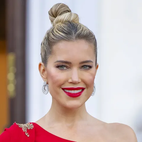 sylvie meis look körper kleid