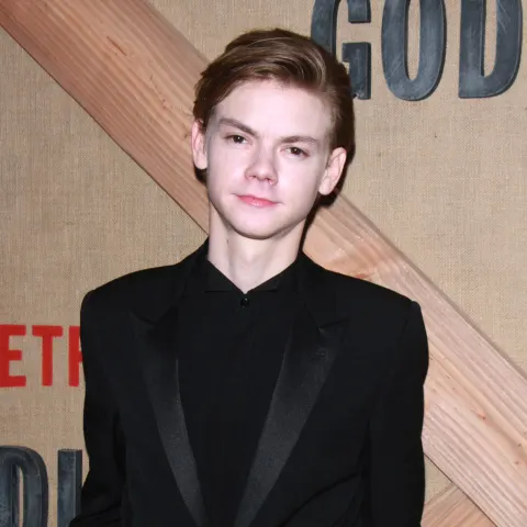 maze runner the death cure 2017 thomas sangster