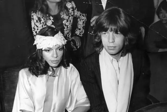 Bianca und Mick Jagger im Jahr 1975