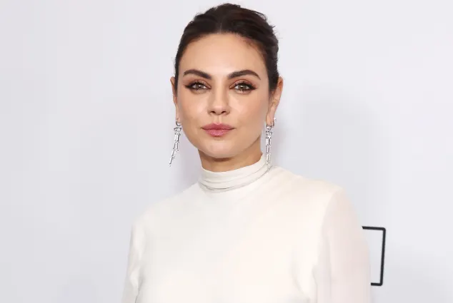 mila kunis heiß sexy kleid