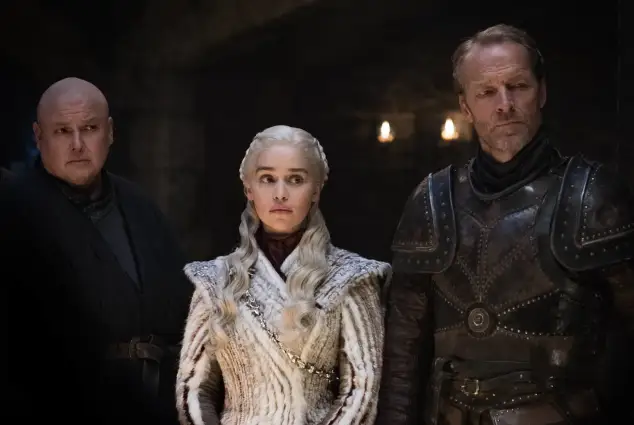 Conleth Hill, Emilia Clarke und Iain Glen in der achten Staffel „Game of Thrones“