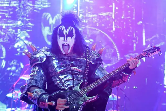 Gene Simmons junge Tage des Kusses