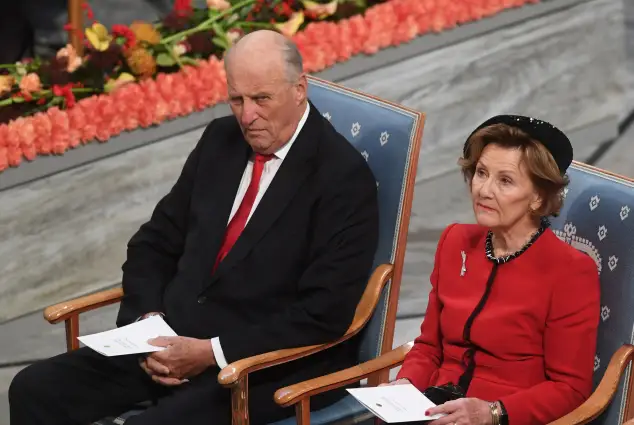 König Harald und Königin Sonja bei der Nobelpreisverleihung in Oslo 2019
