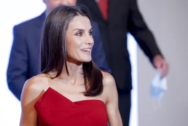 Königin Letizia von Spanien bei der Verleihung der Journalistenpreise Mariano de Cavia, Luca de Tena und Mingote im „ABC“-Gebäude in Madrid am 13. Juli 2020