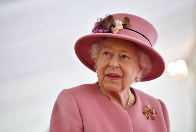 Königin Elizabeth und Prinz Williams erstes gemeinsames königliches Engagement seit 3 Jahren