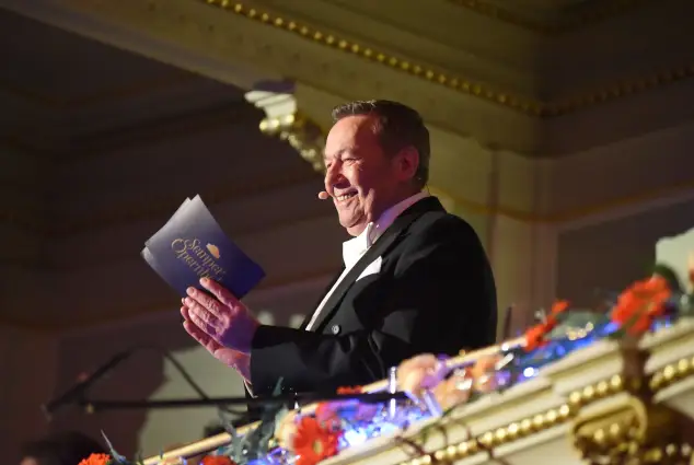 Roland Kaiser ist der Moderator des SemperOpernballs 2020