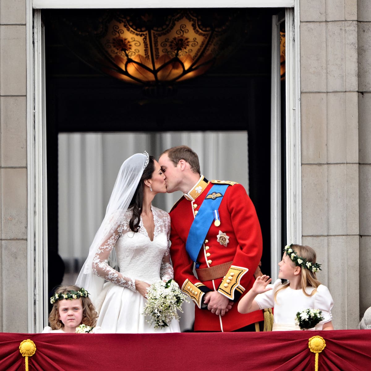 Herzogin Kate Kurz Vor Ihrer Hochzeit Hatte Sie Arger Mit Der Queen
