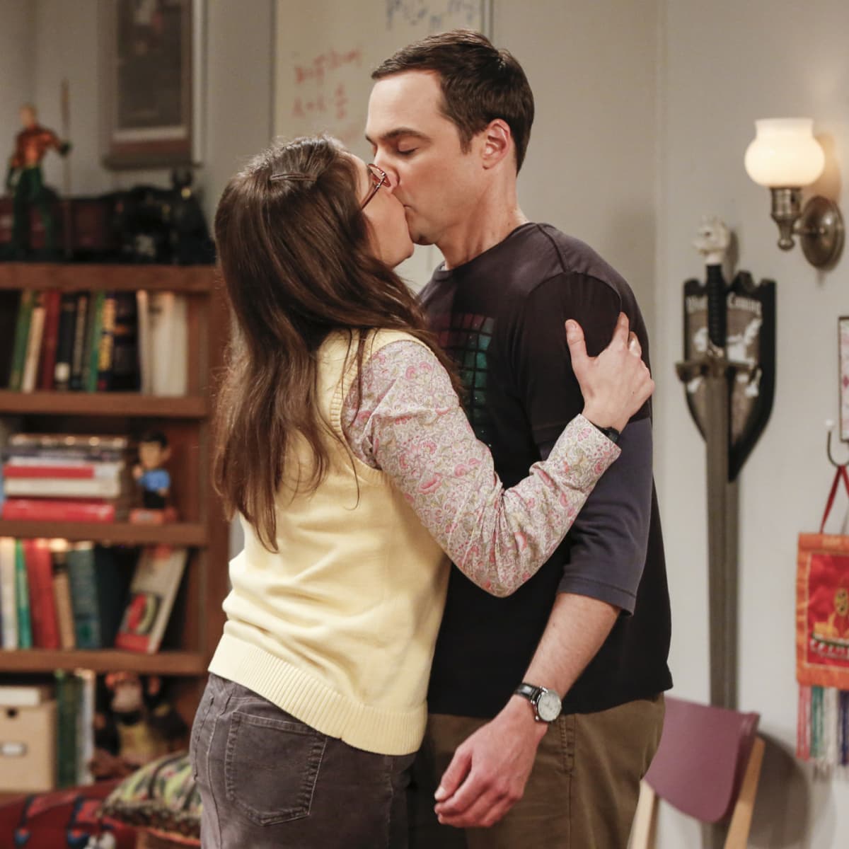 The Big Bang Theory Ist Amy Schwanger This week's big bang theory finds sheldon in penny's bed, but not for the after years of dating, sheldon and amy relocate to apartment 4b to see what it would be like to live together. the big bang theory ist amy schwanger