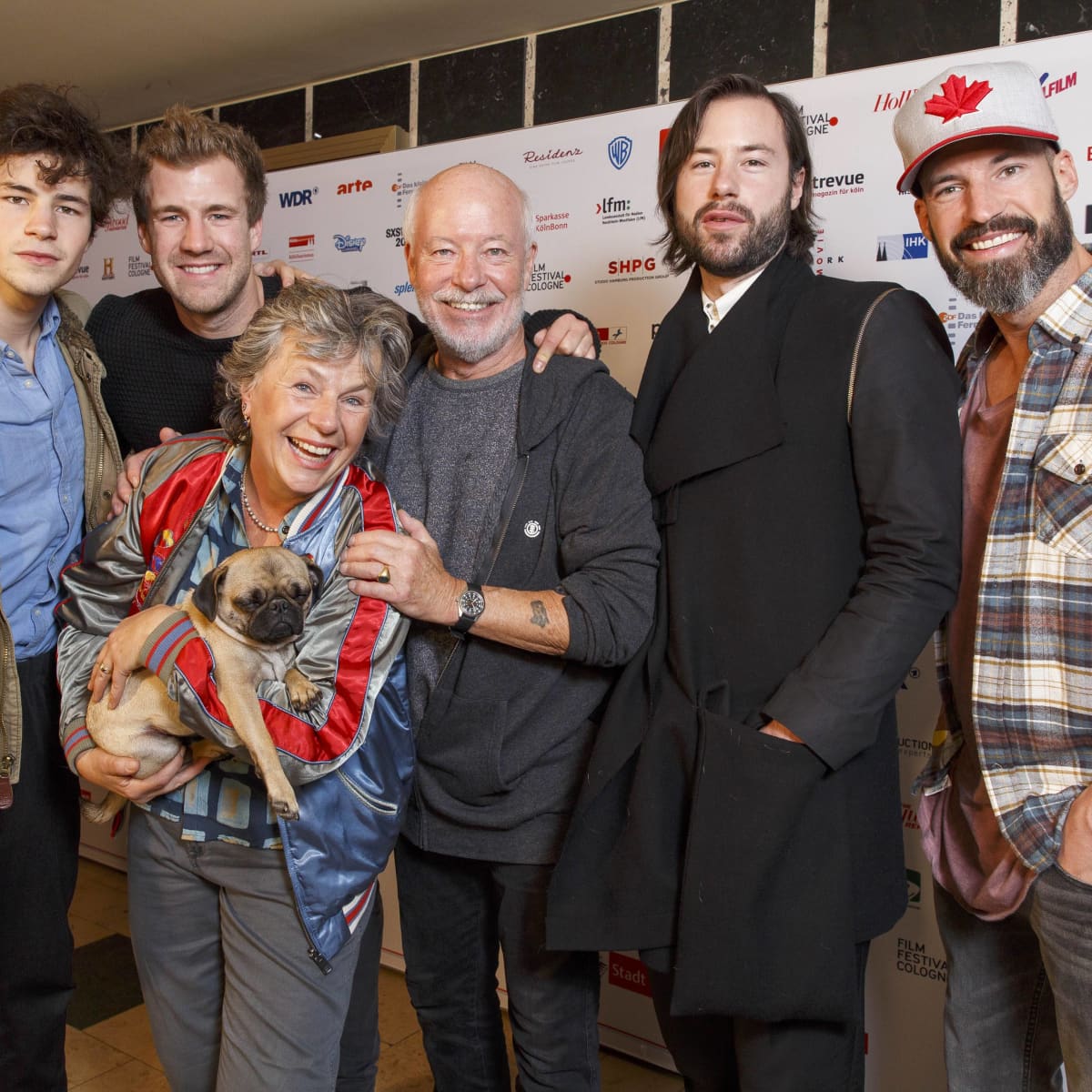 Luke Mockridges Familie Das Sind Seine Bruder Und Seine Eltern