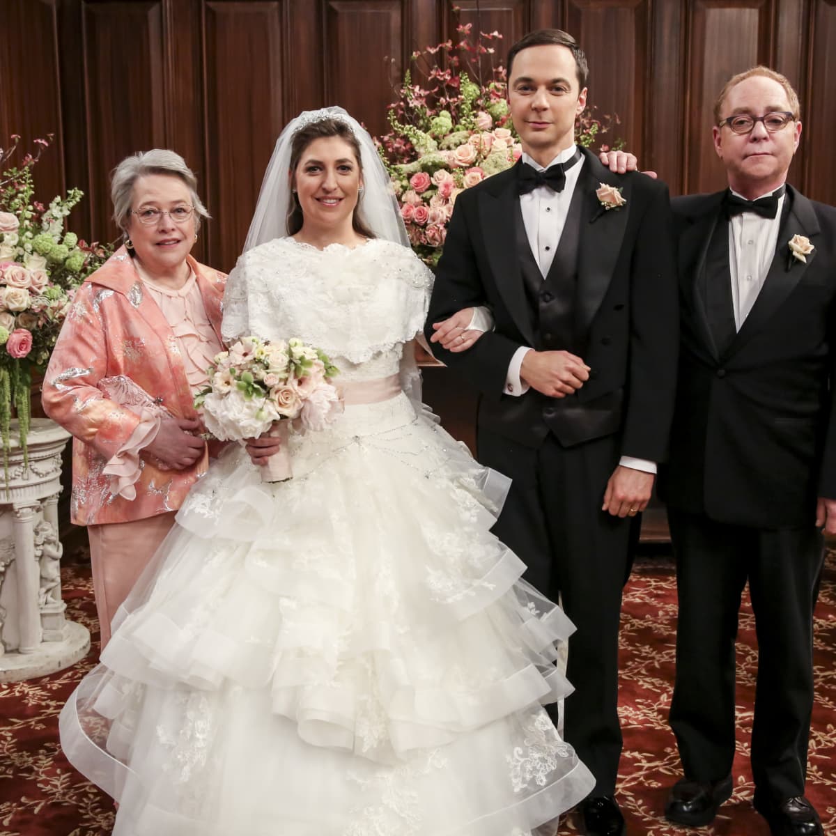 Big Bang Theory Staffelfinale Was Ihr Uber Amys Brautkleid