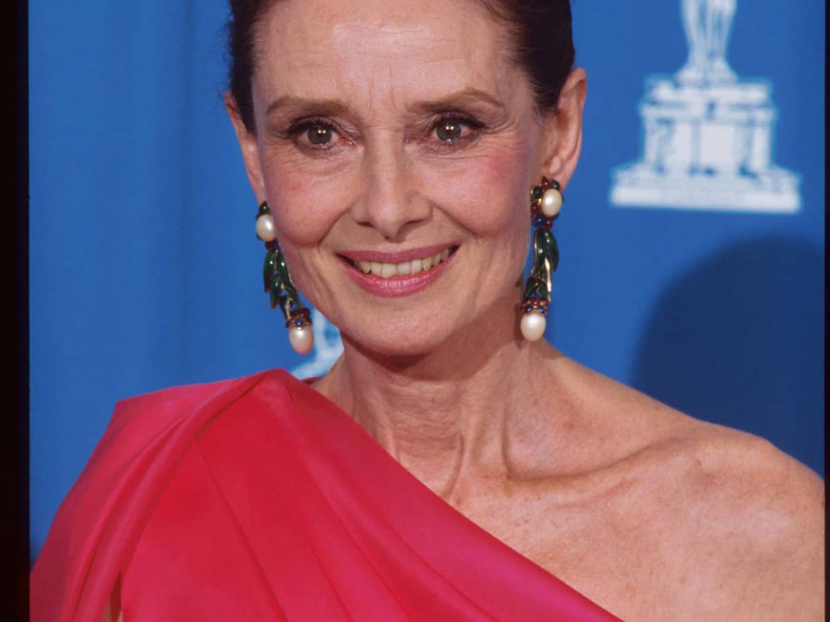 Download Audrey hepburn zitat schoenheit For iPhone Free