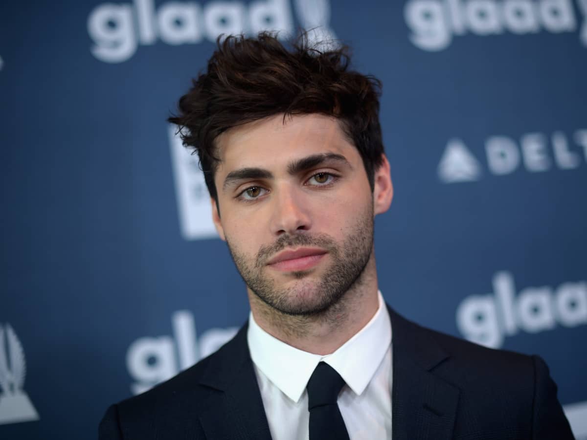 Shadowhunters Das Macht Matthew Daddario Heute Matthew got inspired to join acting by the success of his older sister alexandra. das macht matthew daddario heute