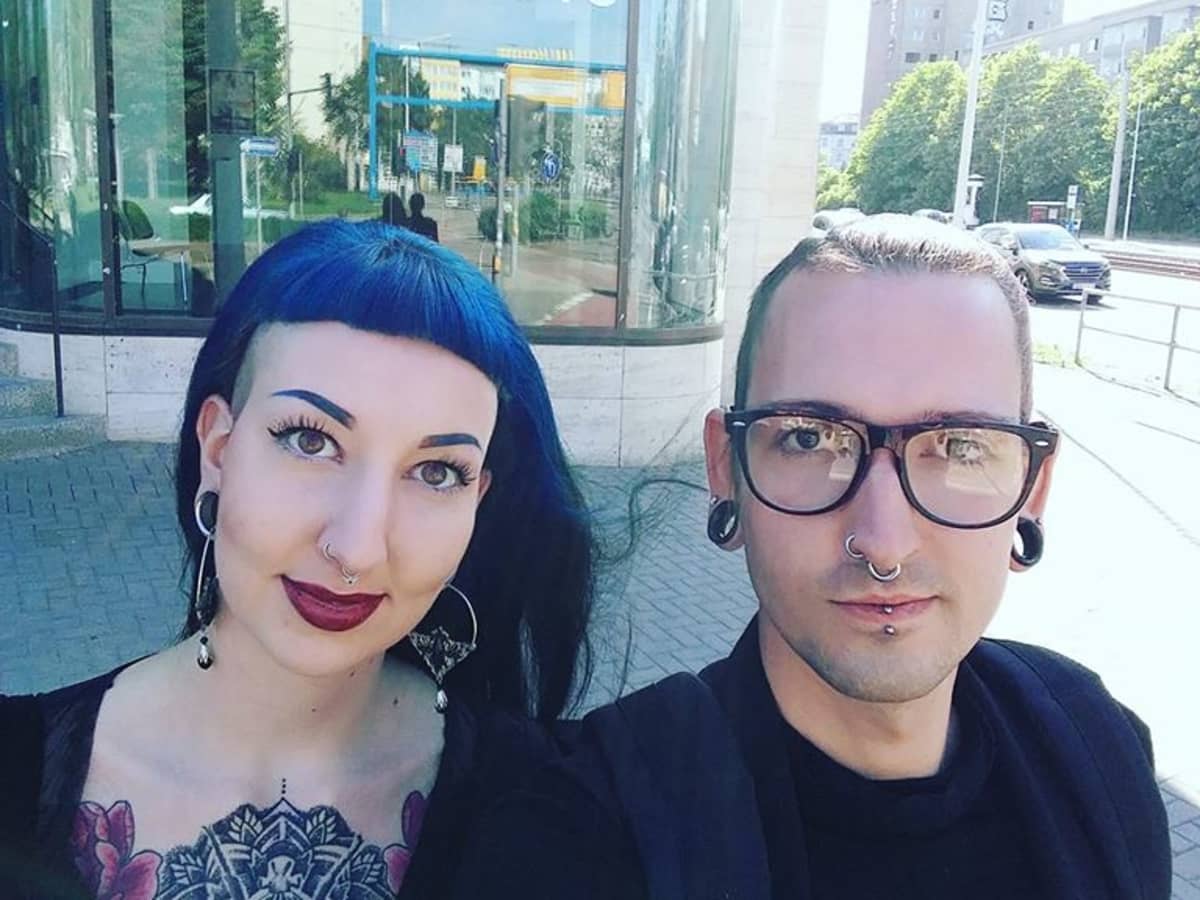 Bares Fur Rares Handler Fabian Kahl Schwarmt Von Seiner Freundin