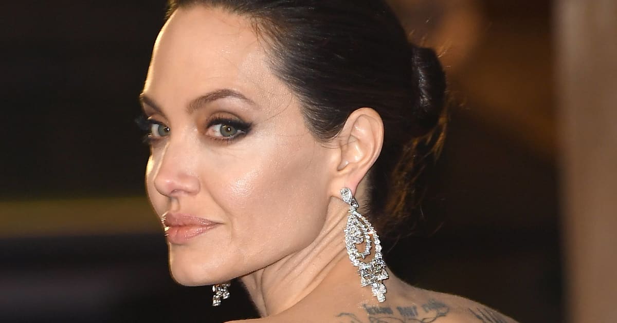 Angelina Jolie Sexy Wie Nie Fast Nackt Zeigt Sie Ihre Tattoos