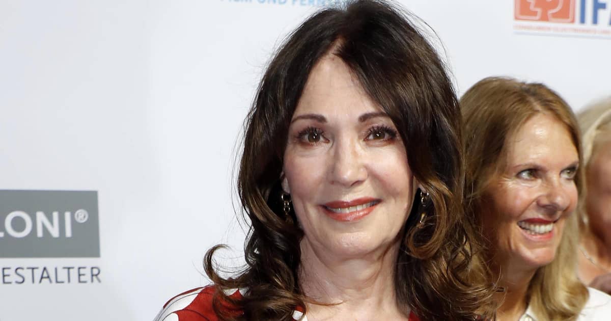 Sophie Schütt ( 9. März 1974 in Hamburg) ist eine deutsche Schauspielerin. in 2020 Actress eva