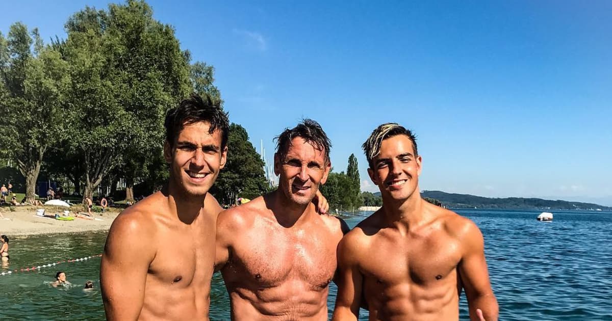 Mark Keller unfassbar gelenkig: So hoch bekommt er sein Bein