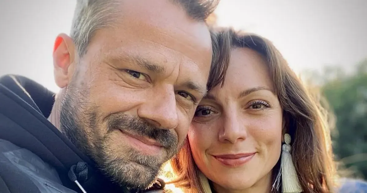 Huch! „Sturm Der Liebe“-Viola Wedekind Teilt Nacktes Pärchen-Foto – DILRF