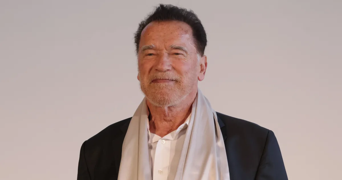 Ist er es wirklich? Arnold Schwarzenegger nicht wiederzuerkennen