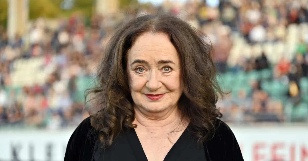 Mechthild Großmann Daher kommt die tiefe Stimme des 