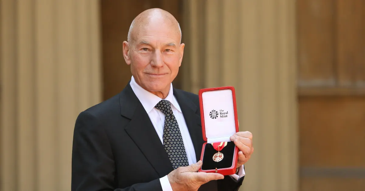 Gewusst? DARUM wurde Patrick Stewart zum Ritter geschlagen