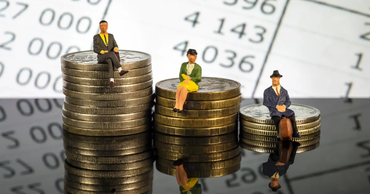 Rente vs. Pension: Warum die Lücke so groß ist