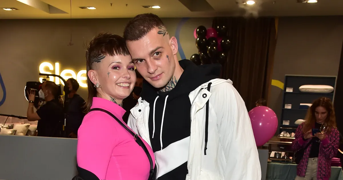 Eric Stehfest DARUM haben er und seine Frau dieselben Tattoos