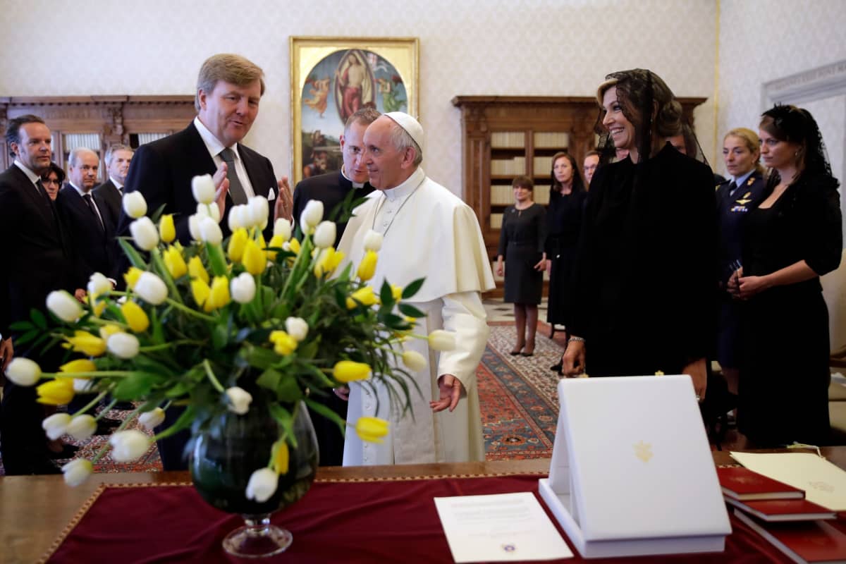 König Willem-Alexander und Maxima zu Besuch bei Papst ...