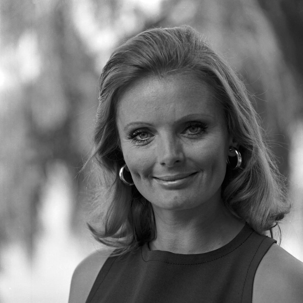 „Frau Ella": So wunderschön sah Ruth Maria Kubitschek in ...