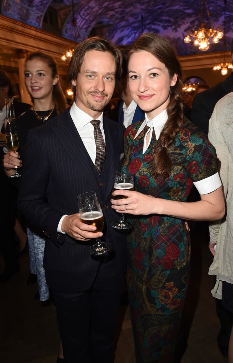 Tom Schilling So Hubsch Ist Seine Lebensgefahrtin Anni Mosebach Find the perfect annie mosebach stock photos and editorial news pictures from getty images. tom schilling so hubsch ist seine