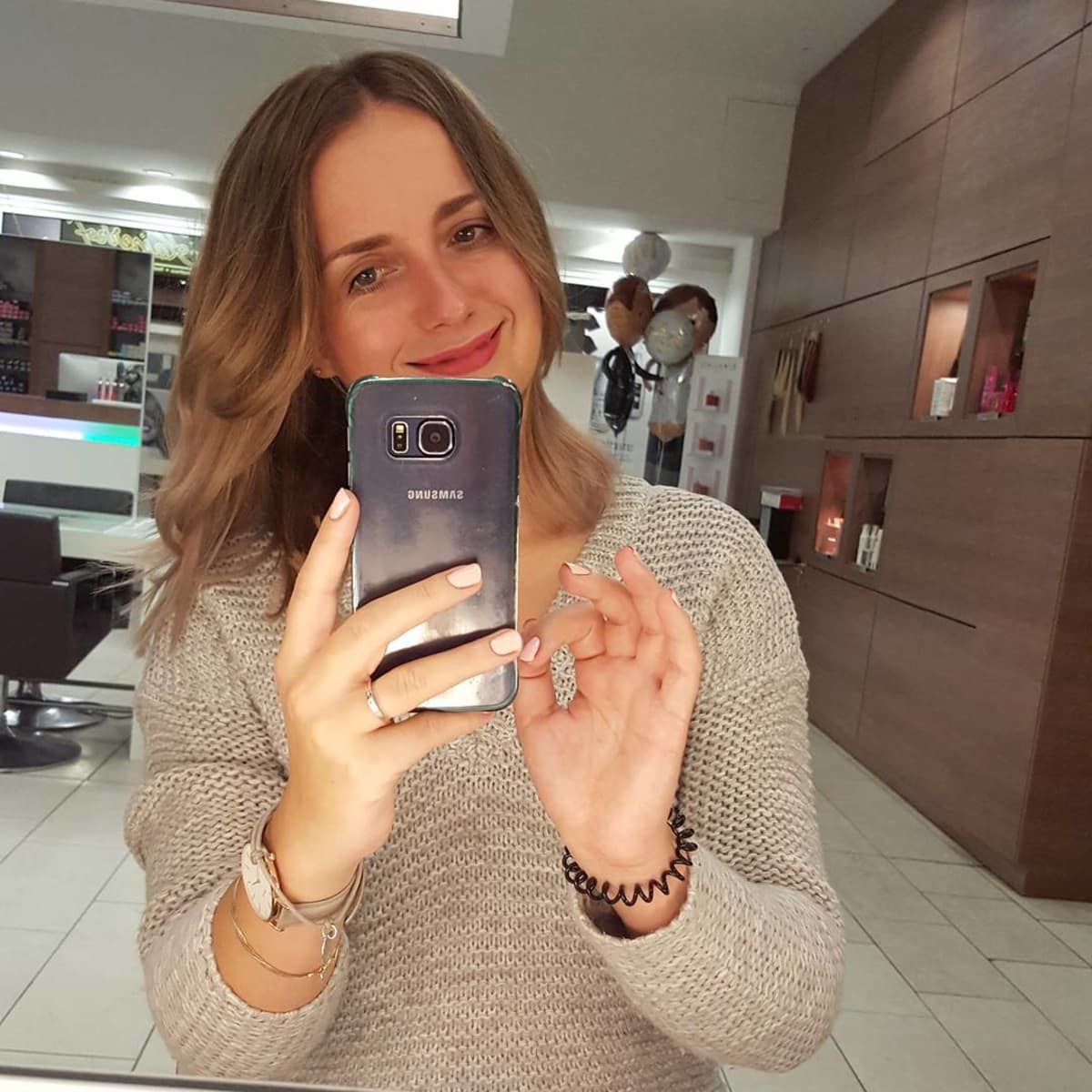 „Bauer sucht Frau"-Anna zeigt ihre neue Frisur