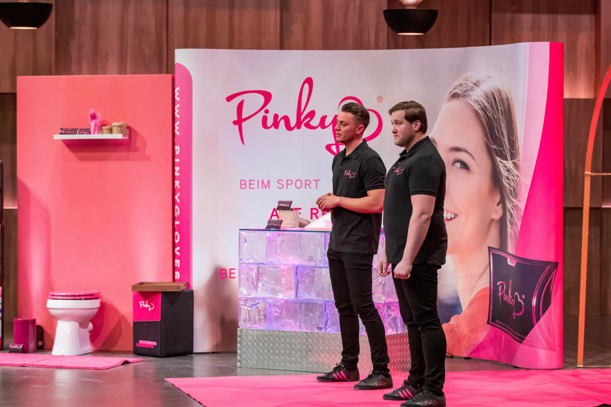 „Höhle der Löwen": Deal um Pinky Gloves spaltet das Netz