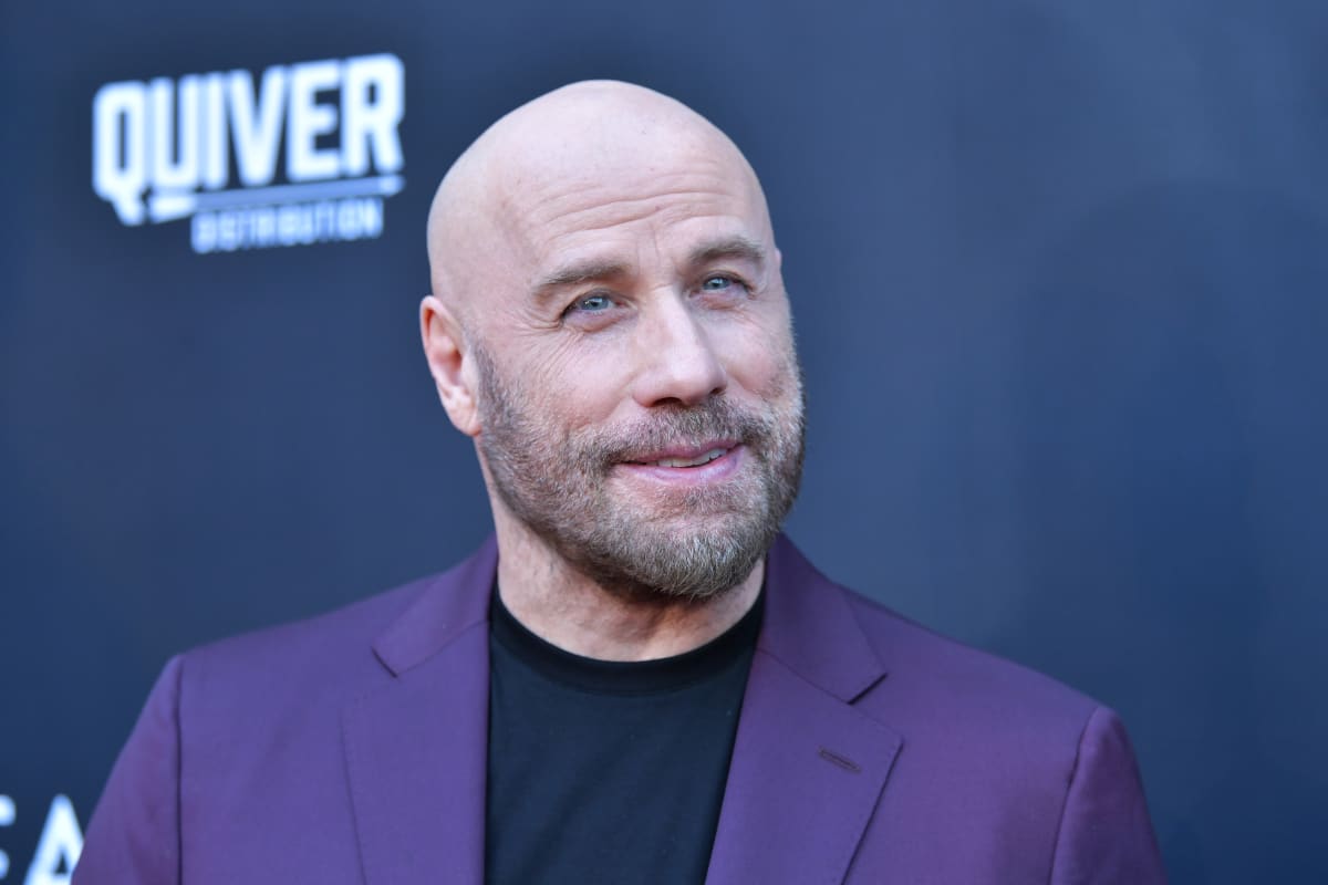 John Travolta stellt mit Tochter Ella „Grease“Tanz nach