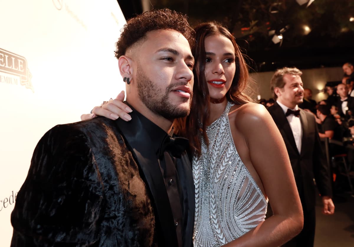 Neymar Wer Ist Seine Neue Freundin