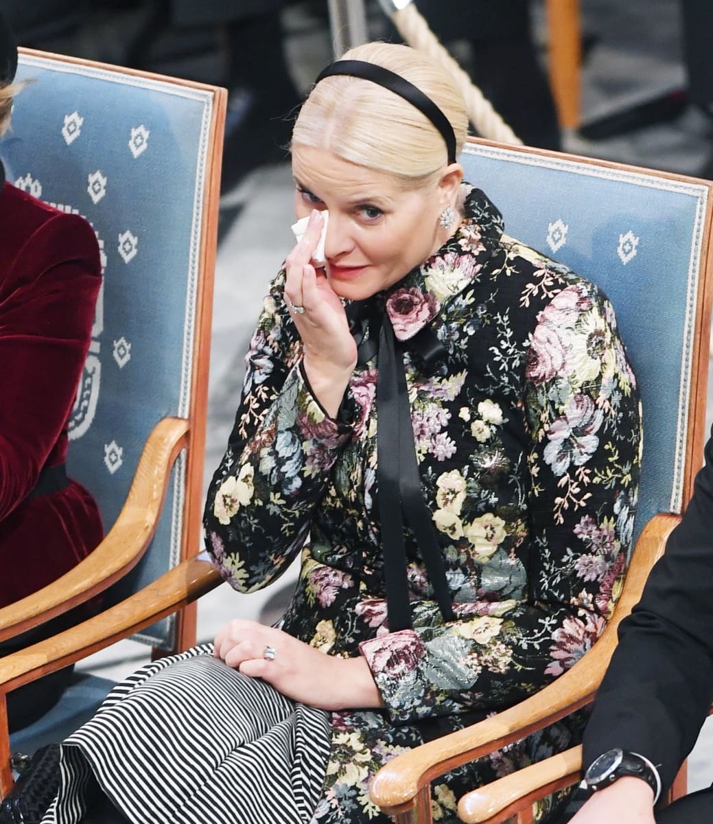 Mette-Marit von Norwegen weint während Nobel-Verleihung