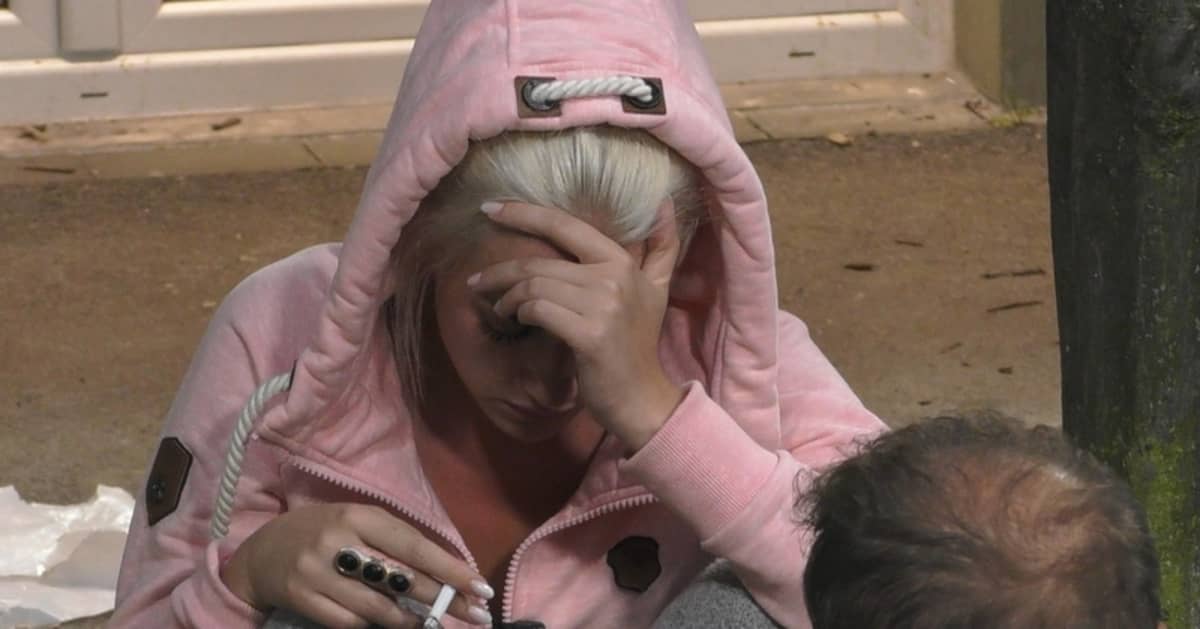 „Promi Big Brother": Steigt Sarah Knappik freiwillig aus?