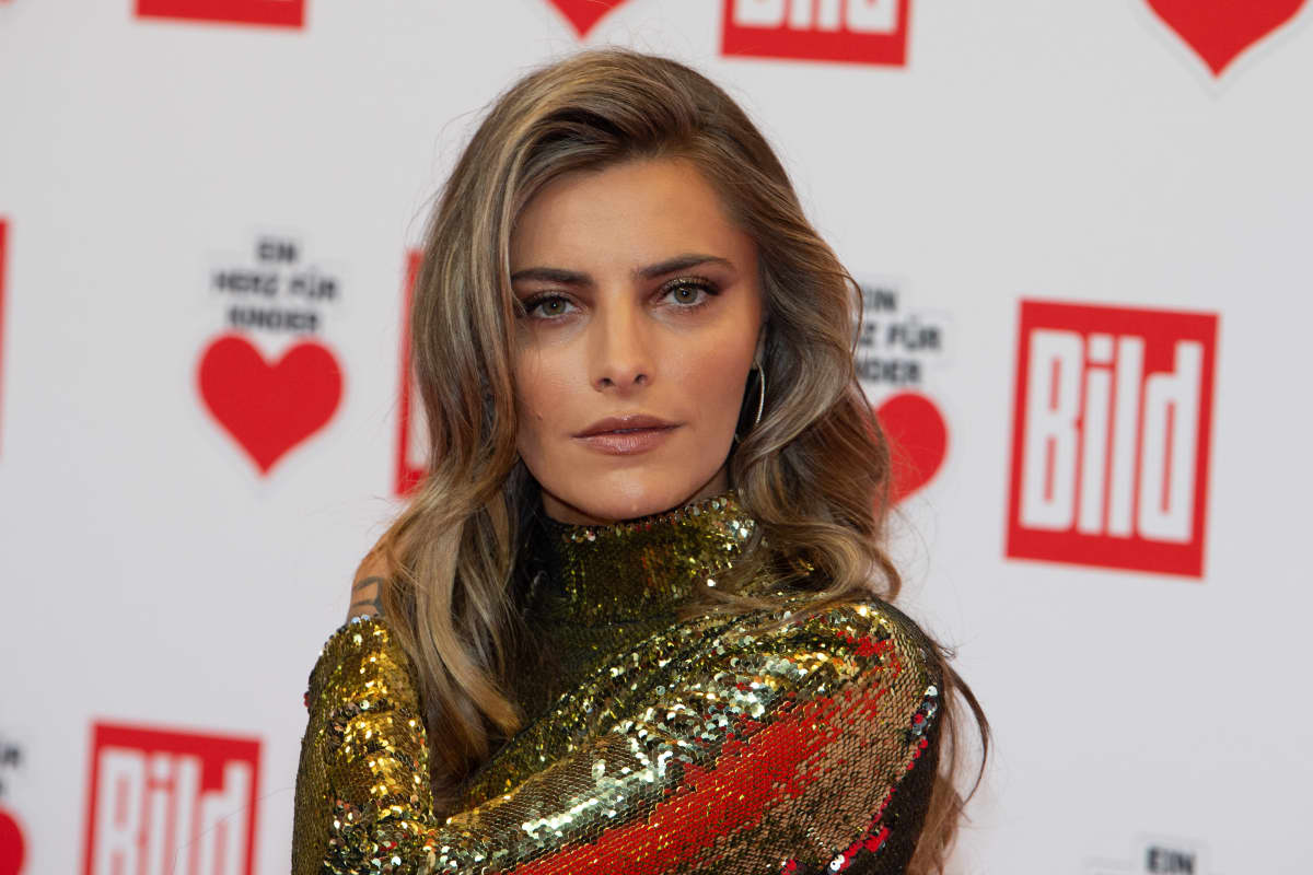 Sophia Thomalla posiert supersexy im Schnee