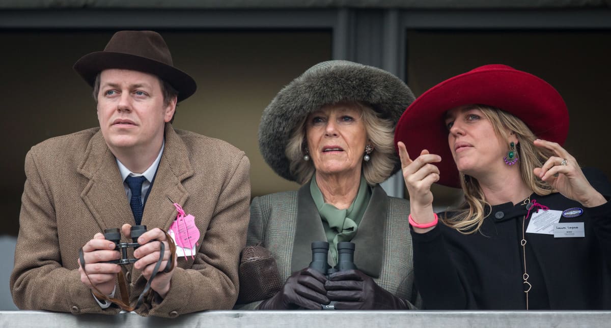 Stiefgeschwister von Harry & William: Das sind die Kinder von Camilla