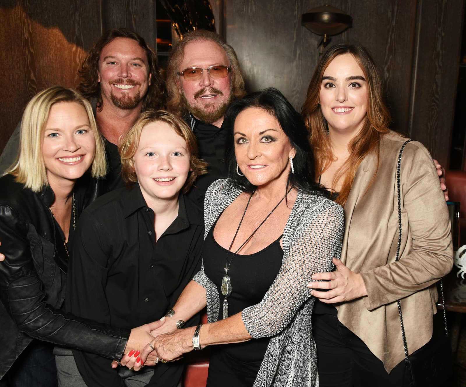 images Linda Gray Barry Gibbs barry gibb so geht es dem bee gees star heute