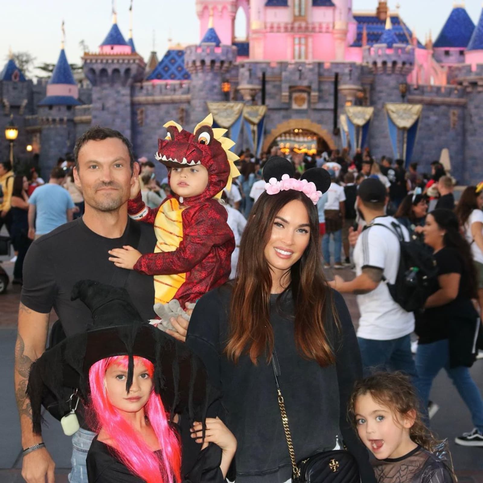Megan Fox Teilt Seltene Familienfotos Mit Brian Austin Green Und