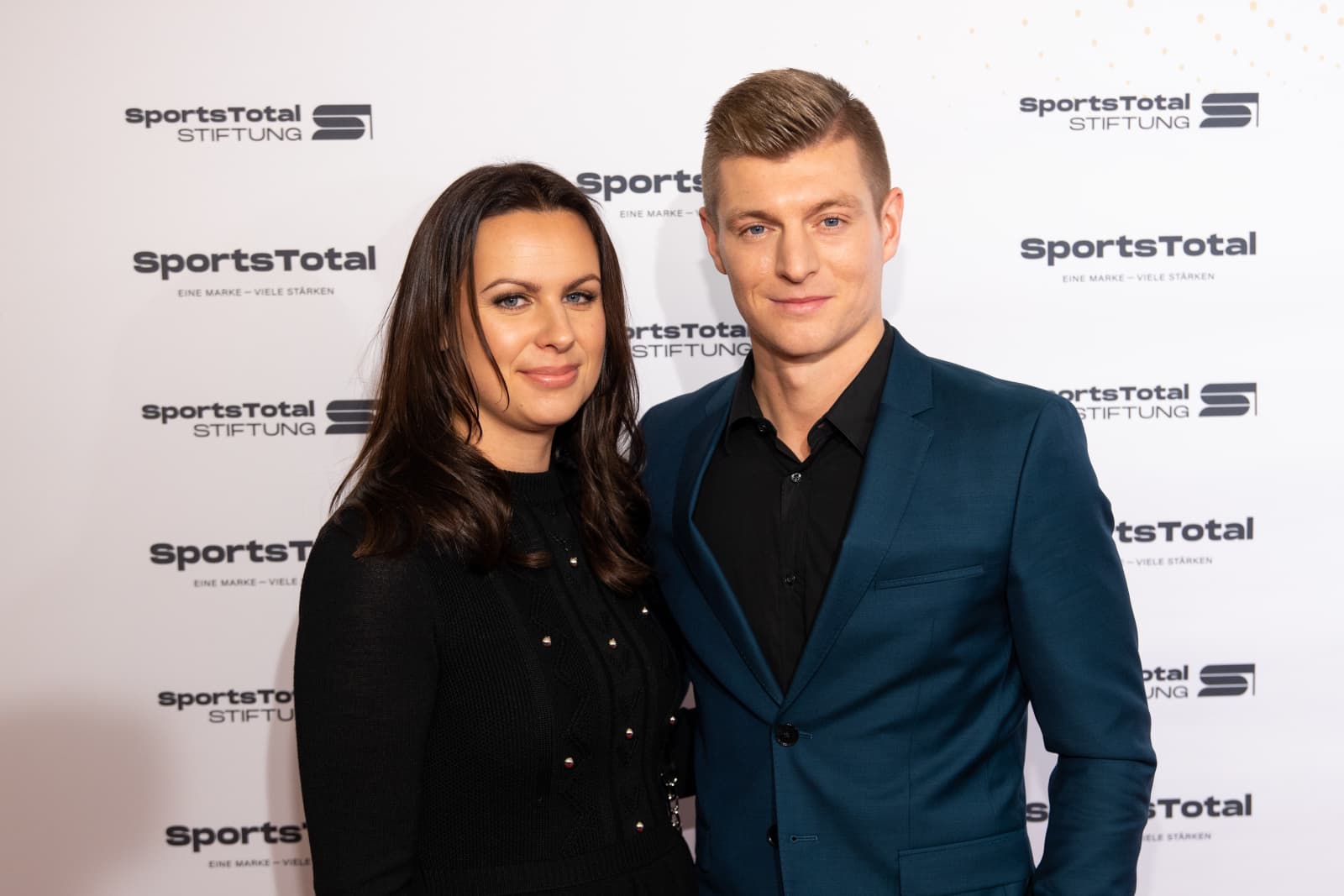 Toni Kroos Das Ist Seine Wunderschone Frau Jessica