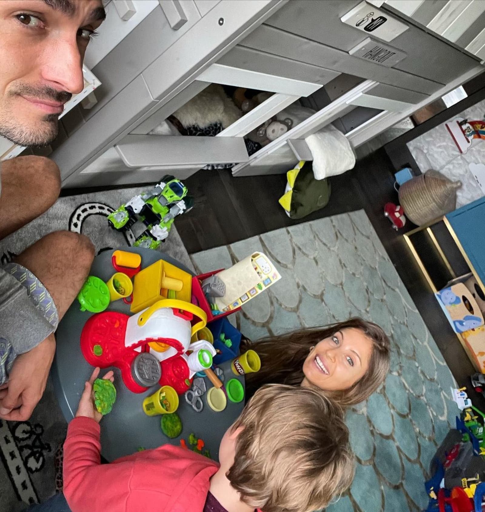 Seltenes Foto Cathy Hummels Posiert Mit Mats Und Ludwig