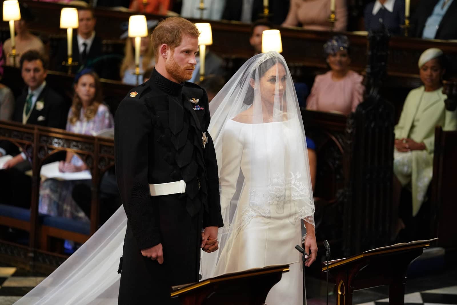 Herzogin Meghan Dieses Brautkleid Detail War Bisher Geheim