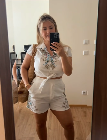 Beatrice Egli sexy in Hot Pants: Was für tolle Beine!
