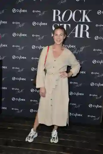 Alina Merkau beim Launch Event Cybex ROCKSTAR COLLECTION FEATURING ALEC VOELKEL waehrend der Fashion Week in Berlin 05.