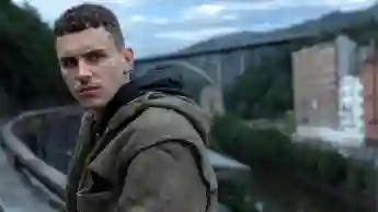 Arón Piper in „Stumm“